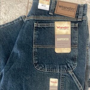 Wrangler Rugged Carpenter relaxed seat & thigh fits over boots 36x32 blue denim